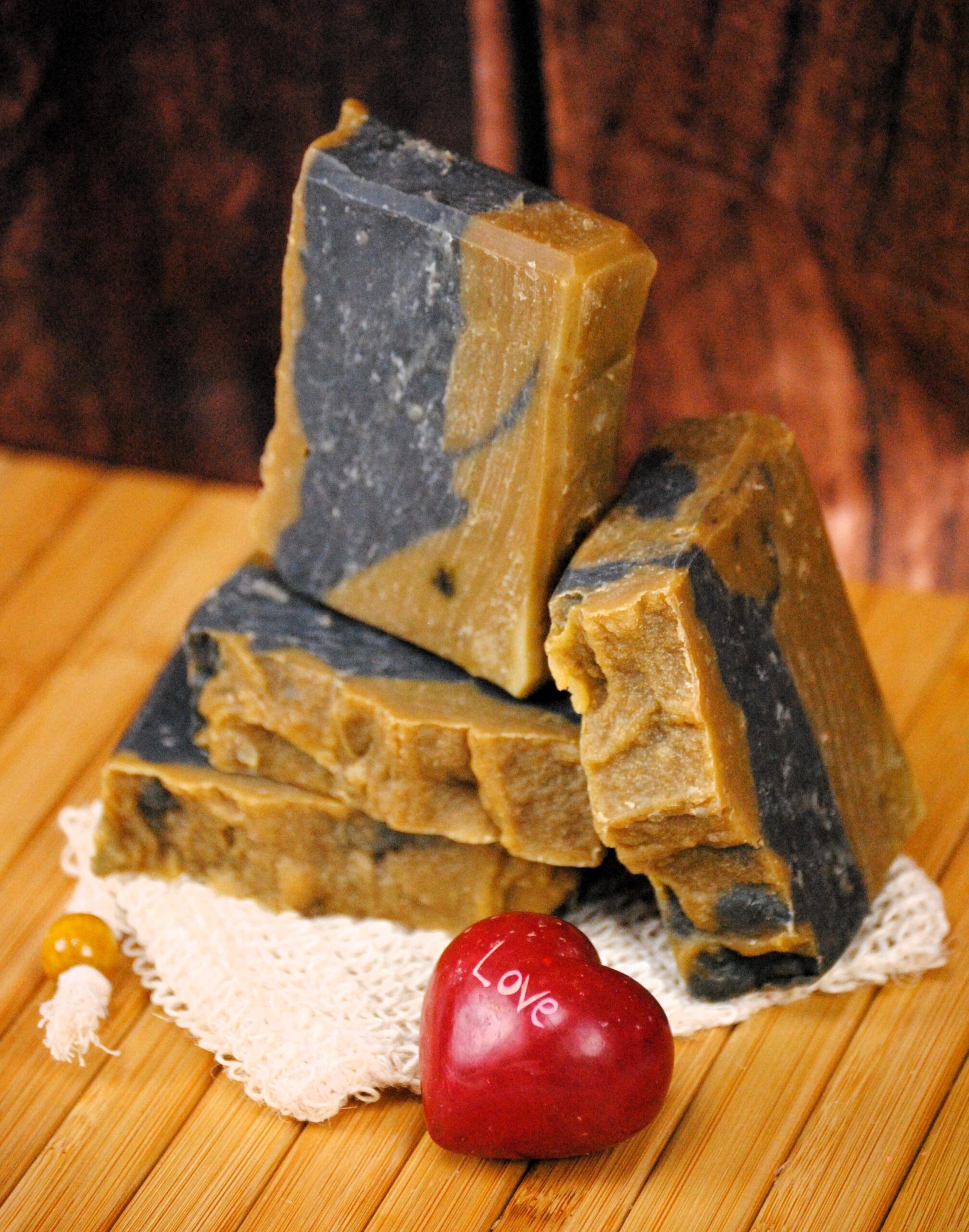 Love bar, Charcoal and Moringa - Image 3